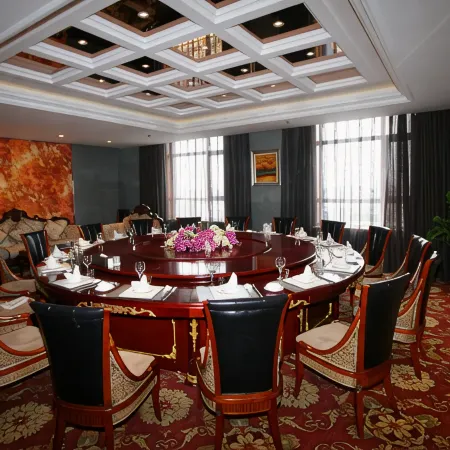 Qianyuan Guangsha Hotel