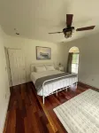 Coastal Escape at Clay Point Retreat - Water front - 3 Bedroom home - Sleeps 10 - 4-Star