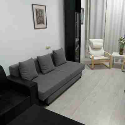 Spacious 3-bedroom apartment with AC, WiFi in charming Giv'atayim Others
