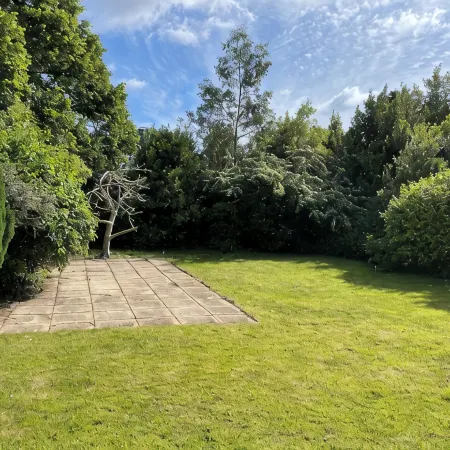 Lovely Bournemouth cottage with beautiful garden, walking distance to the beach