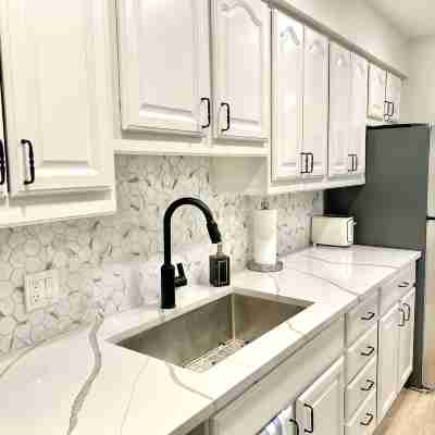 REMODELED 2-bedroom condo in Vail - new listing Others