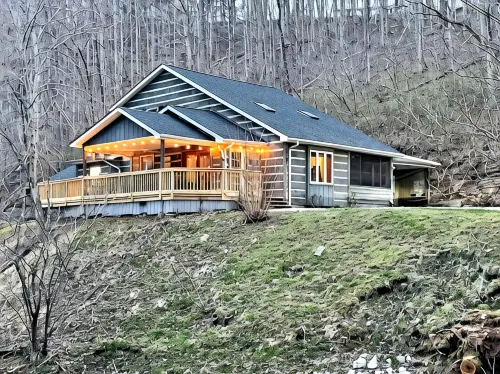5 Minute Walk to Horse Creek Marina - 3-Star