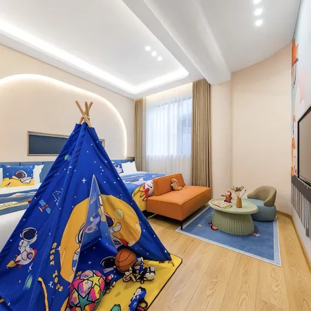 Dream Voyage · Set Sail Hotel (Mianyang High-Speed Railway Station CapitaMall)