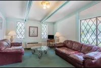 Sunrise inn