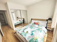 Brand new settled house near shops with Netflix - บังกะโล