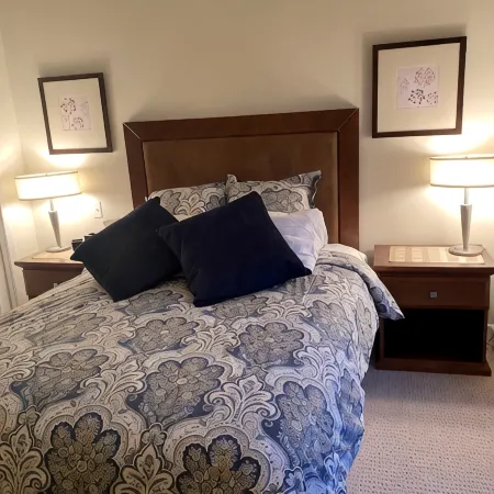 Top floor condo on Lake Windermere with spectacular lake and Mountain View’s