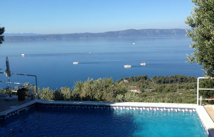 Villa in Podgora with pool, sea view, quiet location, for 2-6 people, free WiFiI