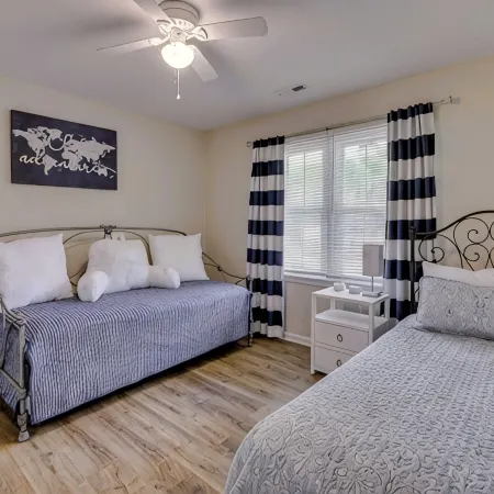 Charming 2-Bd 1-Ba home in Easley near GVL & Clemson w/ WiFi, Self check-in & AC
