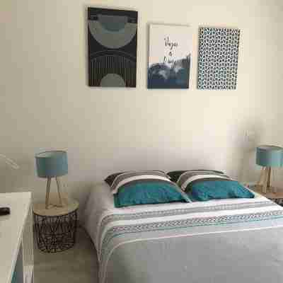Villa Louise  Air-Conditioned Villa with Heated Pool Rooms