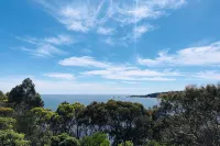 HIDDEN HAVEN - Secluded waterfront property at Binalong Bay on the Bay of Fires - Beach
