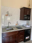 Studio bungalow WiFi/ Hot Water in flourishing Drax Hall - Homestays
