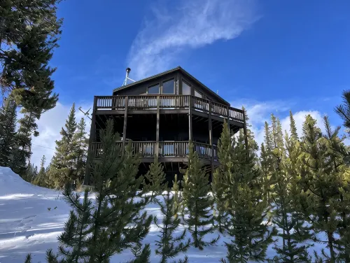 Cozy Family Cabin with Hot Tub & Stunning Views - 24 Miles to Breckenridge! - 3-Star