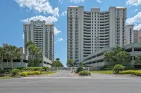 PENTHOUSE - TOP FLOOR - BEACHFRONT & CHAIRS - POOL - BALCONY - GYM-NEW ELEVATORS - ジャグジー