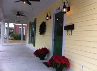 Historic House, modern amenities and large front porch, short walk downtown - 무료 와이파이