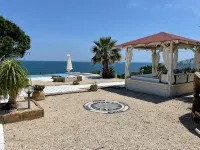 Exceptional 240-m² villa for 9 people direct access to the beach, swimming pool - Wi-Fi