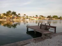 Spectacular 2br/2bth isld apartm - 2-Star