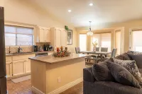 Game Room/ Pool and Jacuzzi Cozy Home in Yuma
