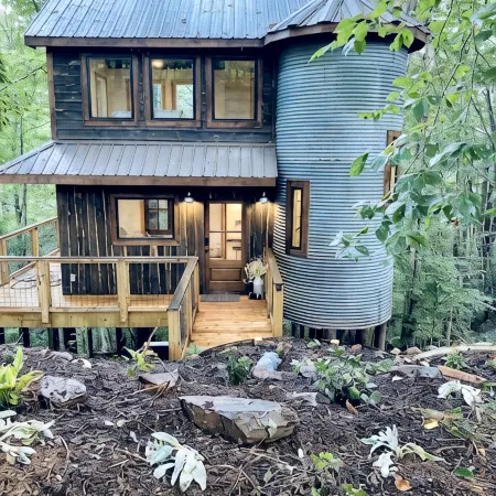 Tech Time: Secluded Treehouse Overlooking Creek