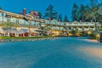 Poets Cove Resort & Spa