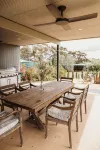 A tranquil 40 acre olive grove, comfort inside, fire pit & hot tub outside - Wi-Fi