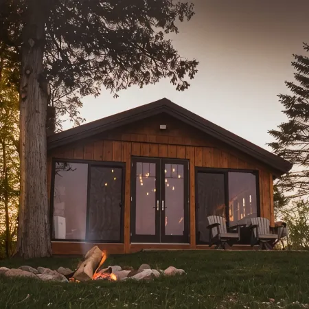 Peace of Beach, private 4 season cottage on beautiful shores of Door County