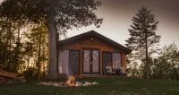 Peace of Beach, private 4 season cottage on beautiful shores of Door County - Country Houses