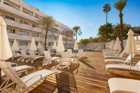 Palmanova Beach Apartments by TRH