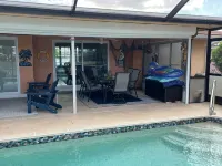 Punta Gorda Isles Updated 2b2b Canal Pool Home - Jan-March Weeks Available! - Pools