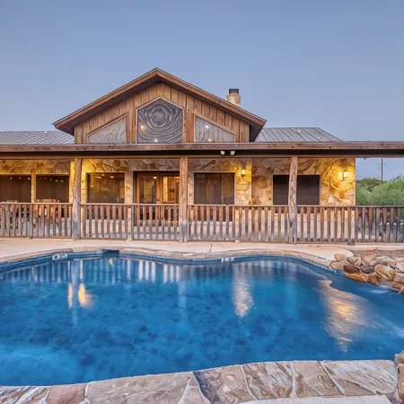 La Mansion on the Frio - Pickleball Court, Pool