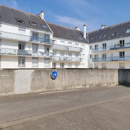 Beautiful apartment in the center of Concarneau with private parking