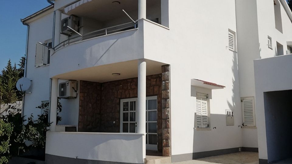 Apartment Ante
