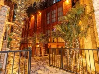 Palm Tbilisi Boutique Hotel Hotels near Vera