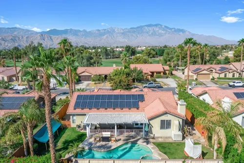 The Drexell- Newly Upgraded home w/ pool, spa, firepit! - Private Pools