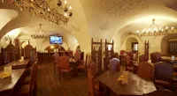 Dvor Podznoyeva Hotel Main Building - breakfast