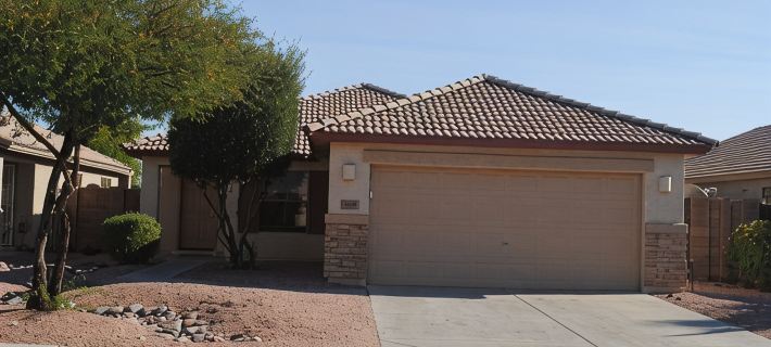 3BR Home with Heated Private Pool, Golf, & Mountain Views Hotels in Avondale