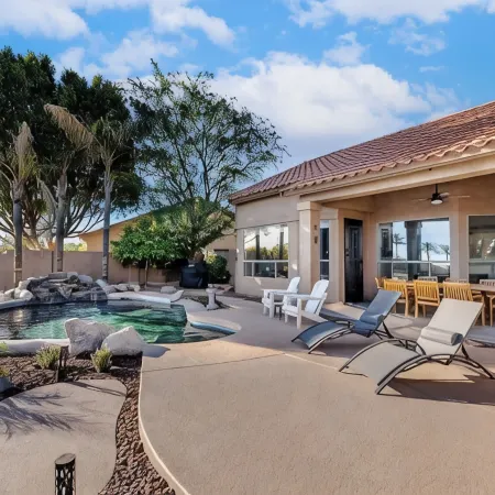Waterfront in Ocotillo, 4Br, 2BA, Heated Pool