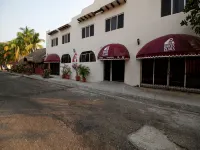 Posada Santa Clara - parking
