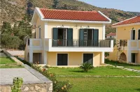 Captain's Villas - 4-Star