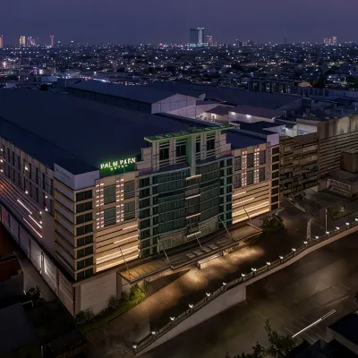 Palm Park Hotel Surabaya Hotels near Cheng Hoo Mosque