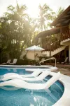 The Coast Beachfront Hotel - View biển