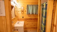 Webb Lake, Hackensack, Northern MN - 3 Bedroom, Sleeps 6 - Cabin #6 Blue Water