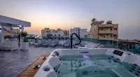 Art & Wine Boutique Hotel - Hot Tub