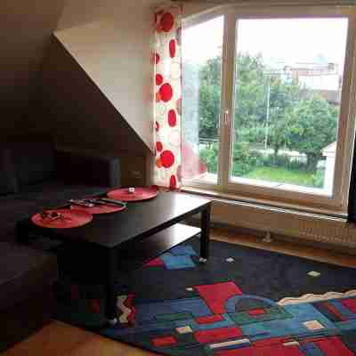 Honeymoon Seaview Apartment Rooms