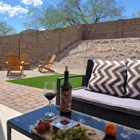 Spacious Stargazing Sleeps 8-10 Secret Gem 4Br, HotTub, Treadmill, Keyless Entry
