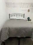 Cozy Country Cabin! 1 mile from Lake and beach area!