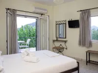 Konstantinos Hotel & Apartments 2 Hotels in Ellomeno