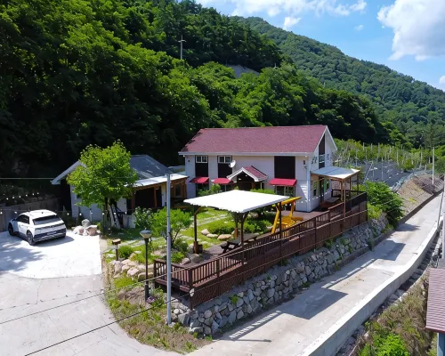 Gyeongju Healing House Pension Hotels near Sinseonsa Temple