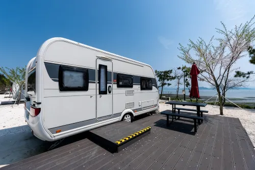 Boseong Gaeksan Caravan Pension - Parkplatz