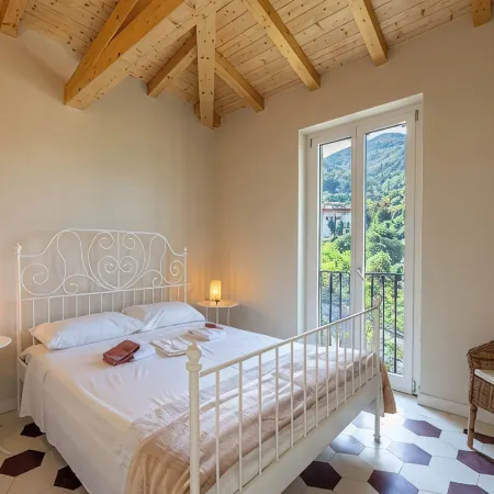 Villa Lilla Bellagio | Luxury Pool & Wine with Lake View