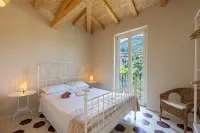Villa Lilla Bellagio | Luxury Pool & Wine with Lake View